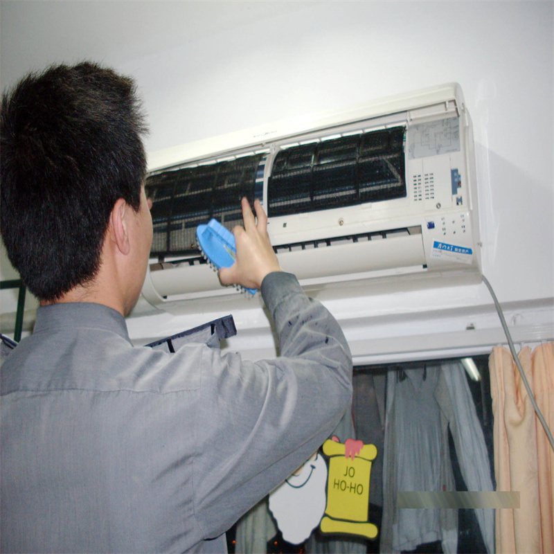 深圳布吉别墅空调从里面漏水维修
